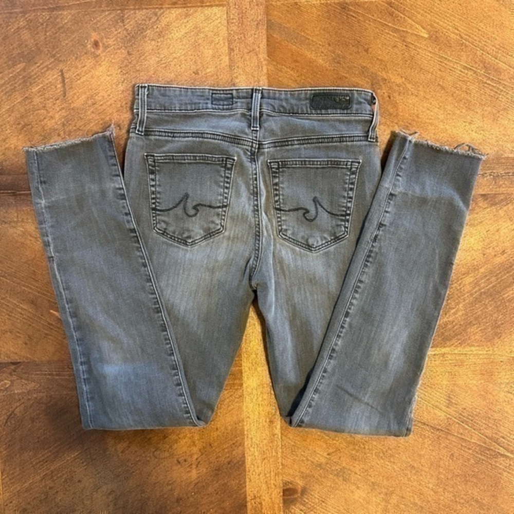 UGC 👖ANTHROPOLOGIE👖 Jean Sz 25R
AG Adriano Goldschmied
The Stevie Ankle Jeans